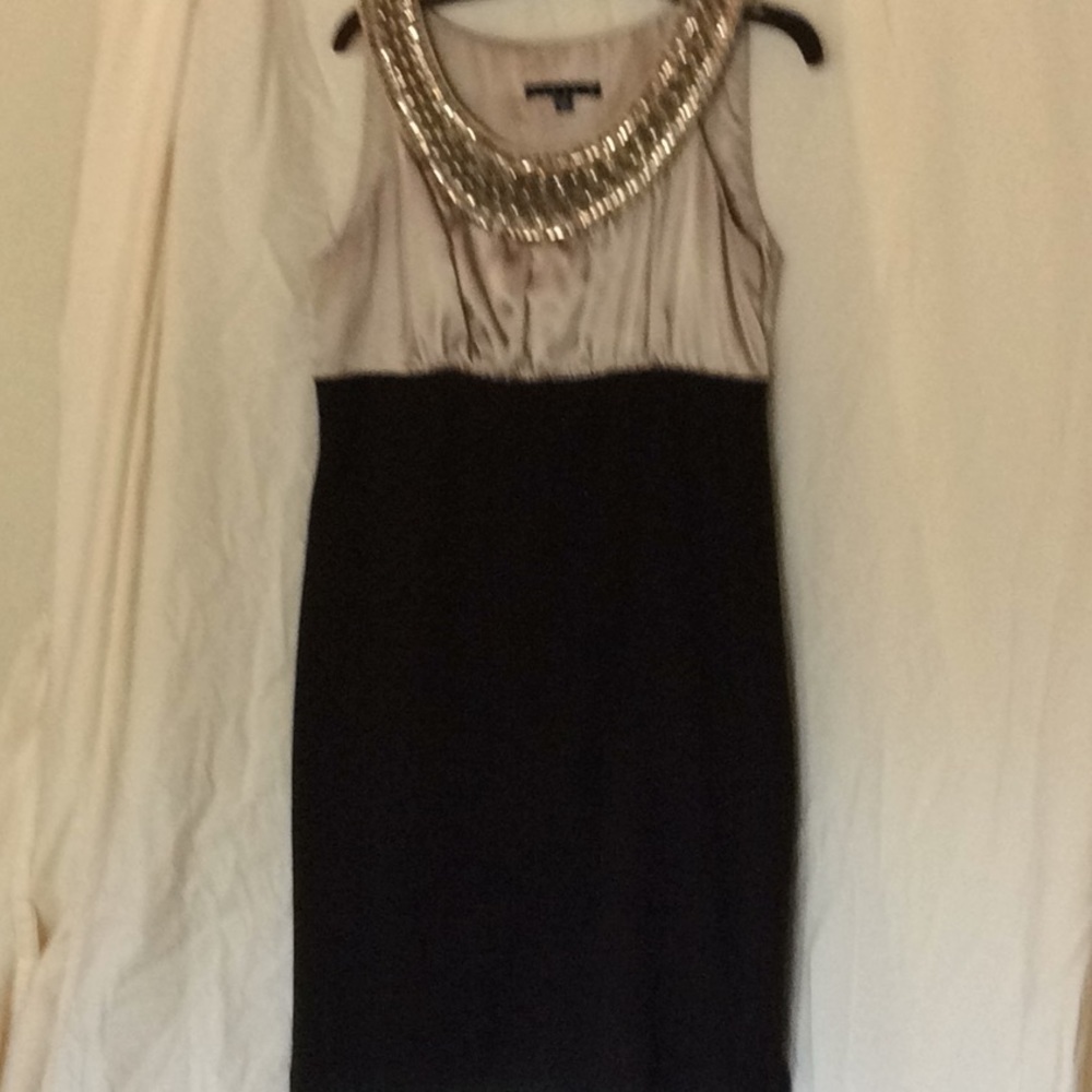 TIANA B Black w Gold neckline dress 6P Made in USA